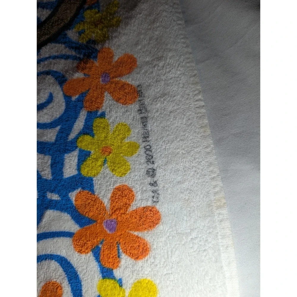 Vintage 2000 Scooby Doo Beach Towel Y2K Groovy Flowers 60